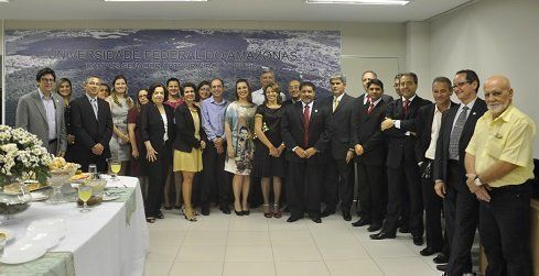 Administração superior da Ufam com Reitores das demais Universidades da Região Norte e dirigentes do Banco Santander 